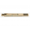 Hochwertiges, faltbares Maßband aus Birke, erhältlich in 2 Längen
Meter Breite 16 mm

Genauigkeitsklasse III. Hergestellt in Übereinstimmung mit der EU-Messgeräterichtlinie MID
