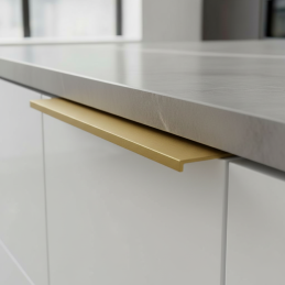 CHANEL Kantengriff / Gold