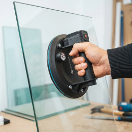 Akkubetriebener Saugnapf...