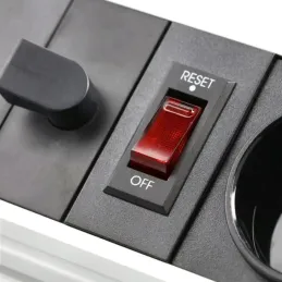 Ausziehbare Steckdose LEGIA SCHUKO 2x230V + USB A-C + Licht / Weiß matt