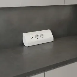Innen-Steckdosenleiste CORNER SCHUKO 2x 230V + USB A-C / Weiß matt