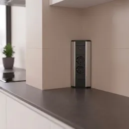 Innen-Steckdosenleiste CORNER SCHUKO 2x 230V + USB A-C / Edelstahl
