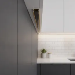 Aluminiumleiste ZARIA für LED-Beleuchtung mit schwarzer Abdeckung / Gold
