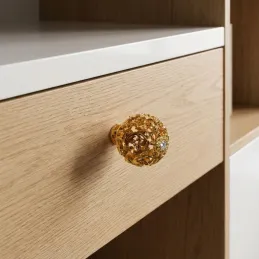 Knopfgriff AMADEUS / Glänzendes Gold mit Kristall