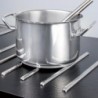 Selbstklebende Stäbe zum Aufkleben auf die ArbeitsflächeDas Set enthält 6 Stangen. Alle Stäbe sind mit doppelseitigem Klebeband für eine schnelle Montage versehen. Idealer Küchenhelfer für heiße Speisen.